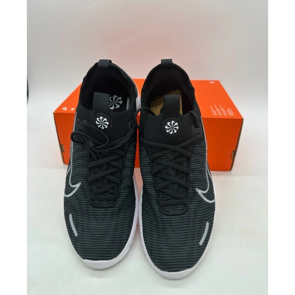 Nike Free Run‎ Next Nature men's size 9.5 Black White Running Shoes FB1276 002